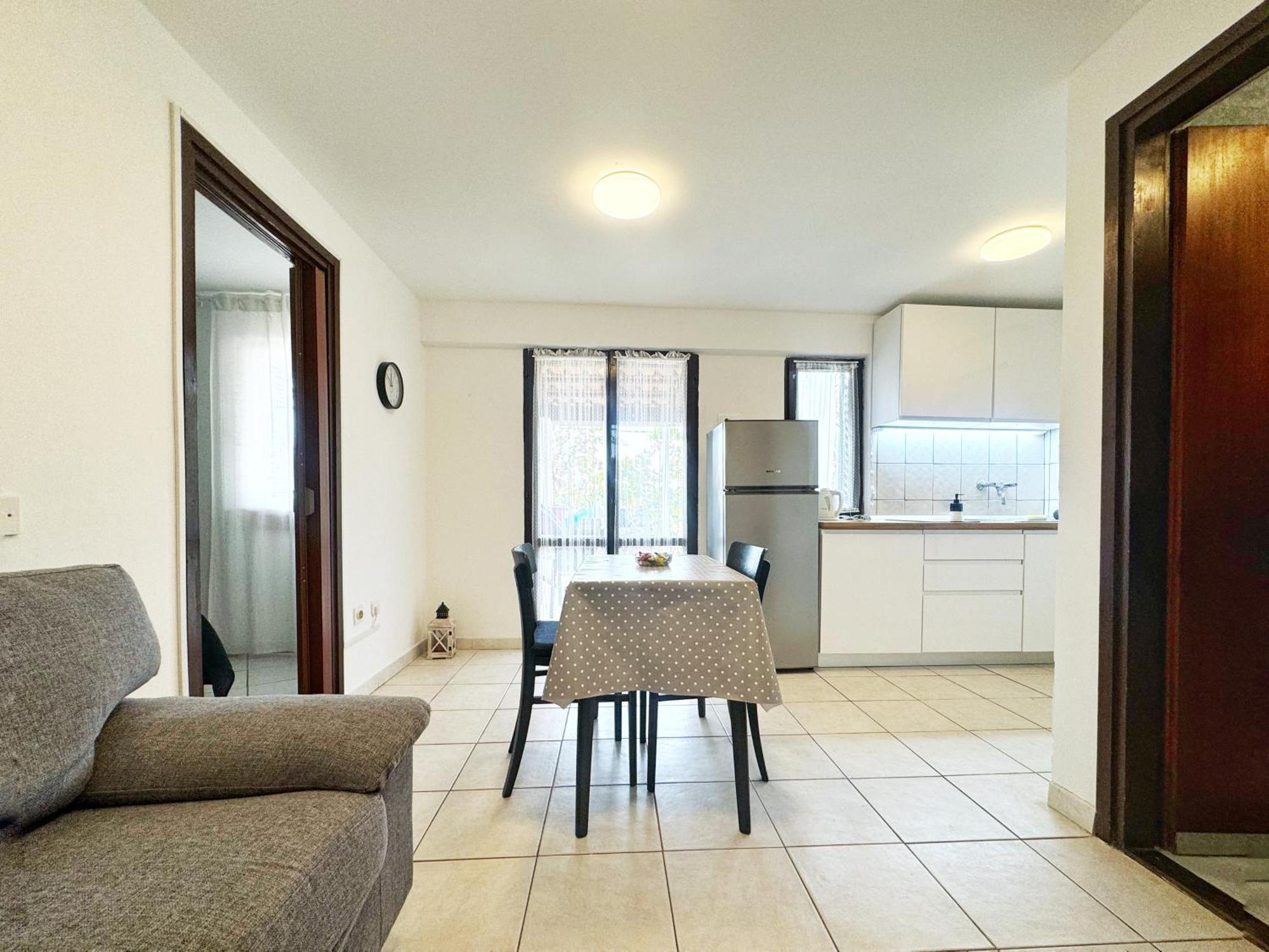 Apartments Jan Banjole Exterior photo